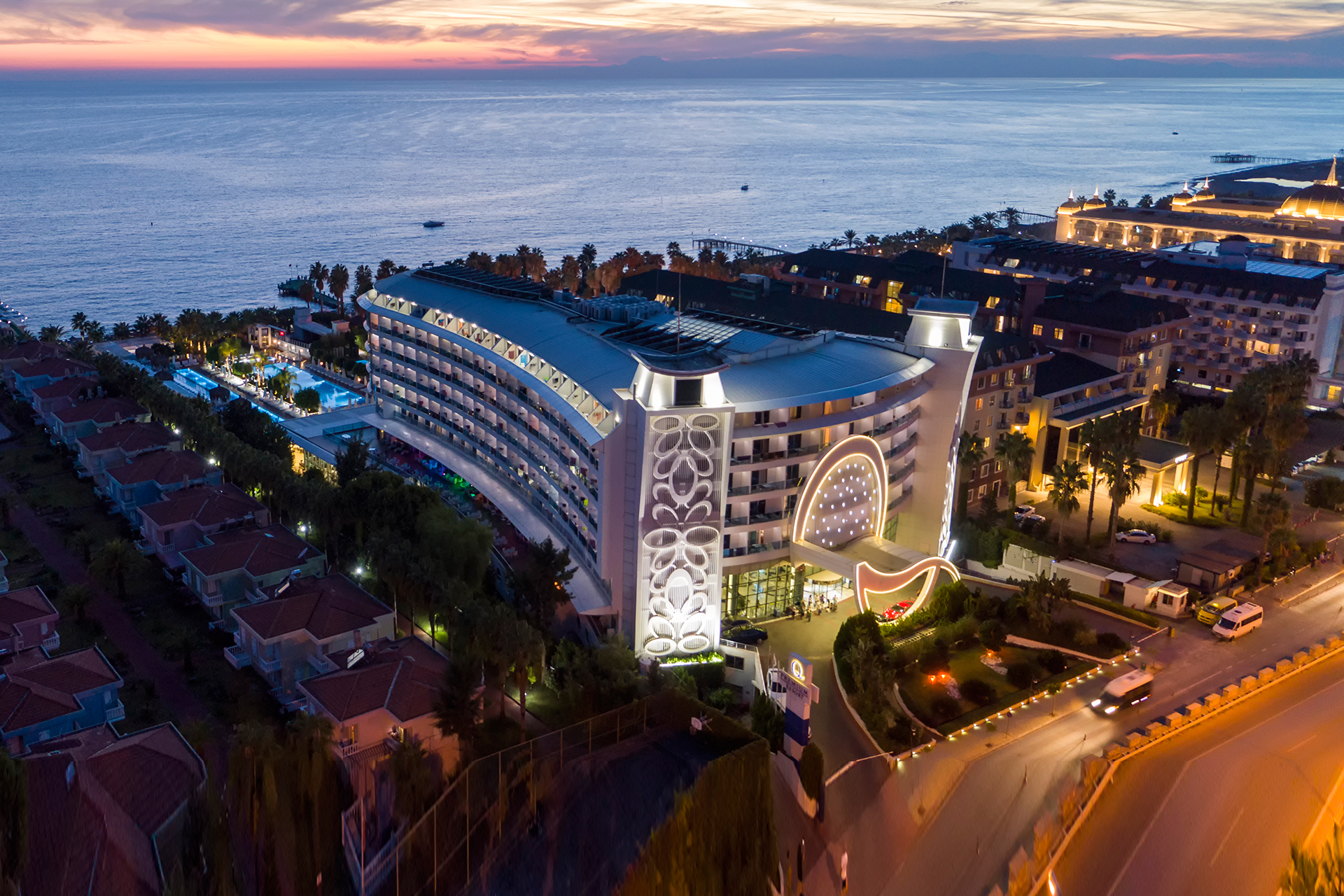 Q Premium Resort 5* (Dy femije falas)